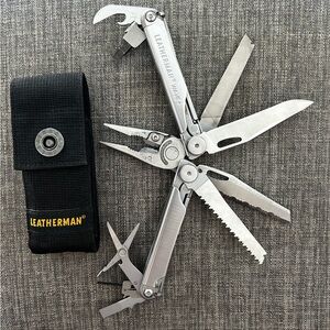 Leatherman “wave” multitool